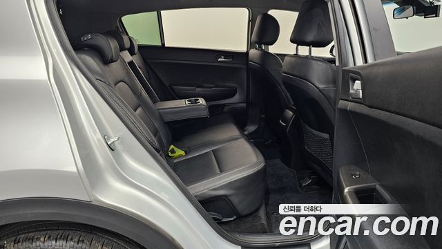 Kia Sportage 2021 — photo 17