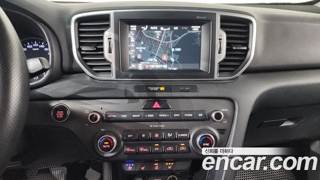 Kia Sportage 2017 — photo 19
