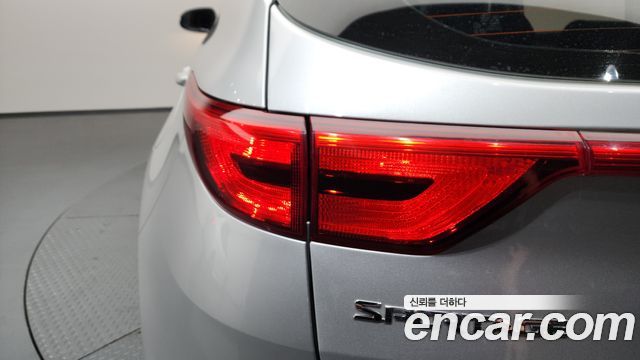 Kia Sportage 2017 — photo 9
