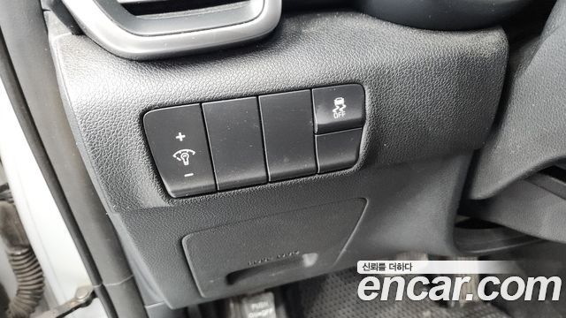 Kia Sportage 2017 — photo 28