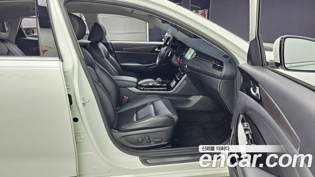Kia K7 2021 — photo 11