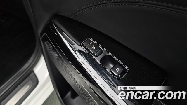 Kia K7 2021 — photo 19