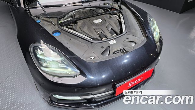 Porsche Panamera 2018 — photo 6