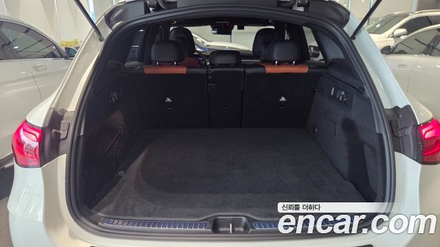 Mercedes-Benz GLC-Class 2024 — photo 12
