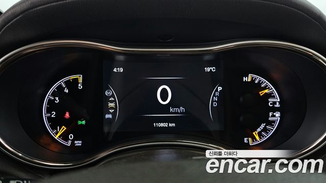 Jeep Cherokee 2018 — photo 11