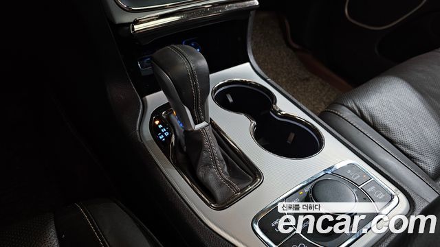 Jeep Cherokee 2018 — photo 12