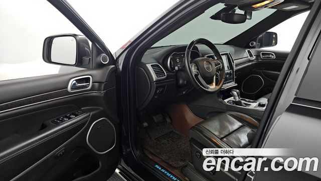Jeep Cherokee 2018 — photo 13