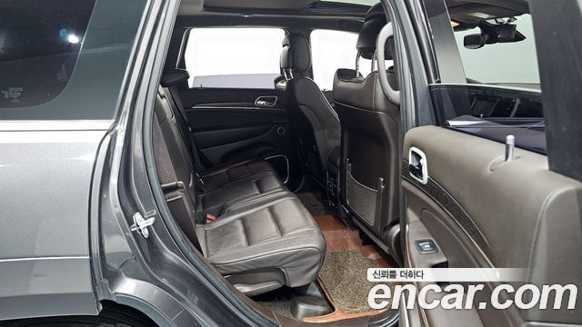 Jeep Cherokee 2018 — photo 18