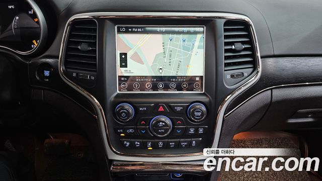 Jeep Cherokee 2018 — photo 20