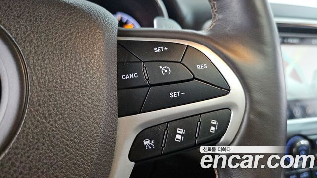 Jeep Cherokee 2018 — photo 29