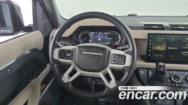 Land Rover Defender 2023 — photo 22
