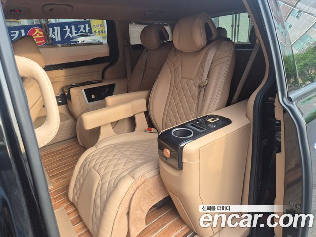 Kia Canival 2020 — photo 17