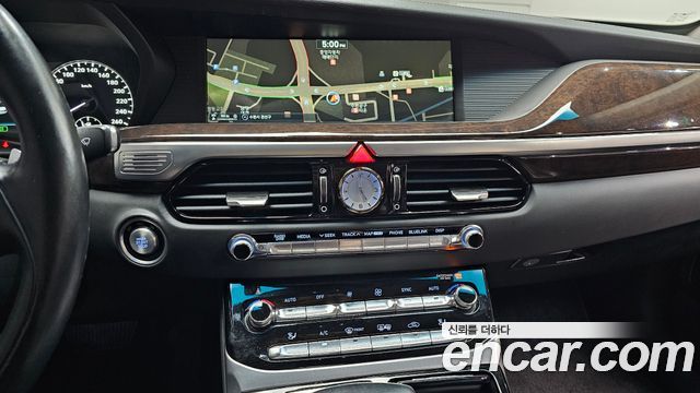 Genesis EQ900 2016 — photo 13
