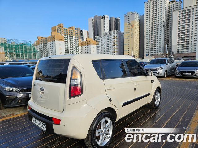 Kia Soul 2011 — photo 4
