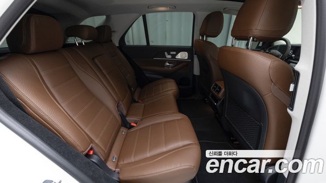 Mercedes-Benz GLE-Class 2025 — photo 10