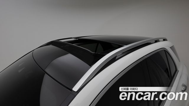 Mercedes-Benz GLE-Class 2025 — photo 12
