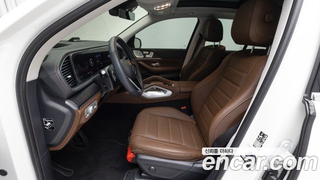 Mercedes-Benz GLE-Class 2025 — photo 14