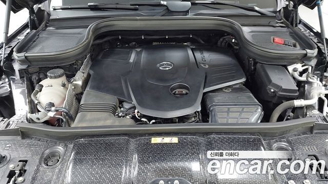 Mercedes-Benz GLE-Class 2023 — photo 6