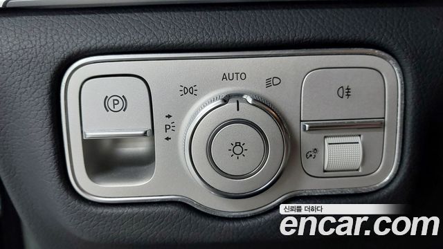 Mercedes-Benz GLE-Class 2023 — photo 19