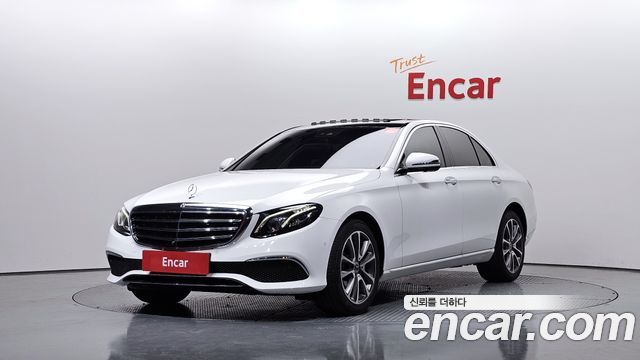 Mercedes-Benz E-Class 2018 — photo 1