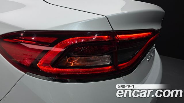 Hyundai Grandeur 2018 — photo 9