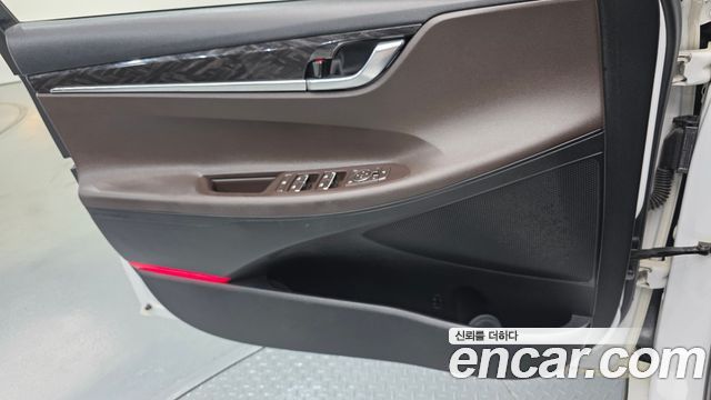 Hyundai Grandeur 2018 — photo 15