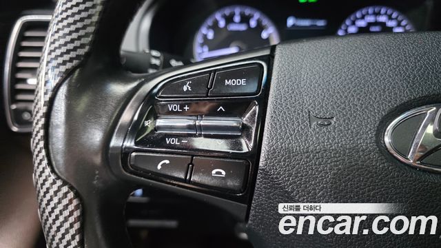 Hyundai Grandeur 2018 — photo 28
