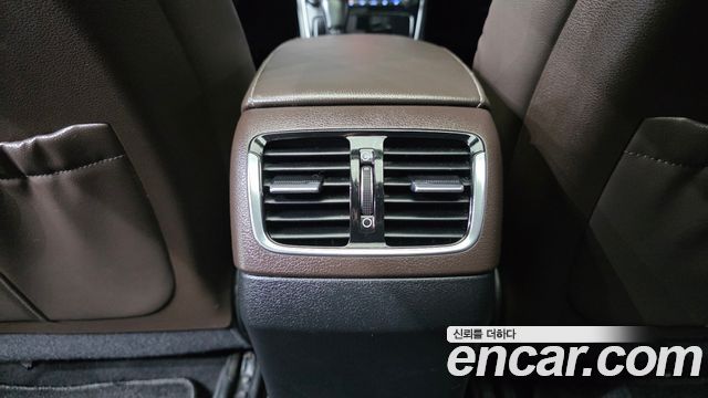 Hyundai Grandeur 2018 — photo 31