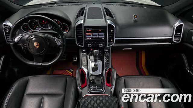 Porsche Cayenne 2012 — photo 7