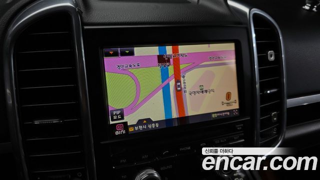 Porsche Cayenne 2012 — photo 12
