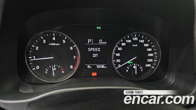 Hyundai AVANTE 2016 — photo 11