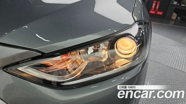Hyundai AVANTE 2016 — photo 8