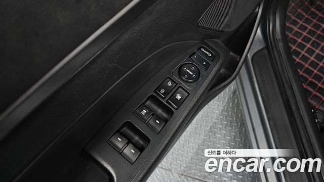 Hyundai AVANTE 2016 — photo 28