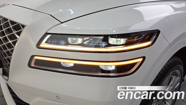 Genesis GV80 2023 — photo 8