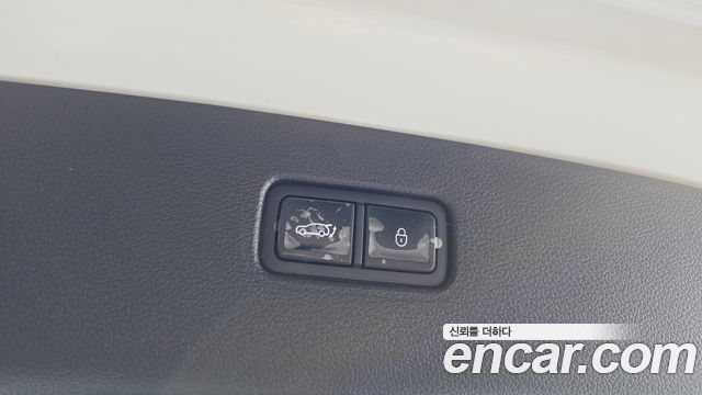 Genesis GV80 2023 — photo 16