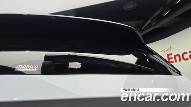 Genesis GV80 2023 — photo 28