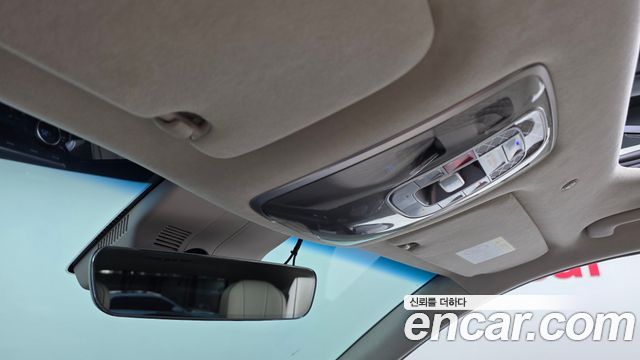 Genesis GV80 2023 — photo 32