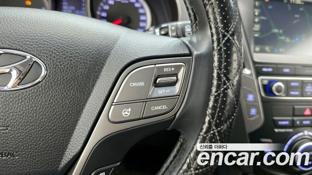 Hyundai Santafe 2015 — photo 16