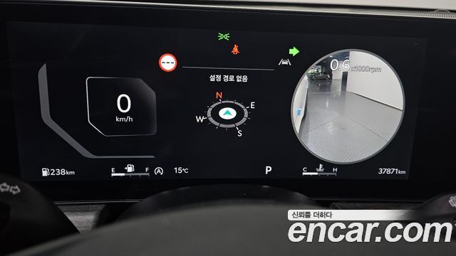 Kia K5 2024 — photo 11