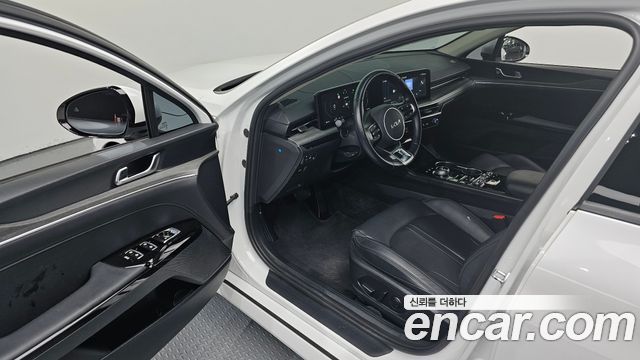 Kia K5 2024 — photo 13