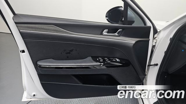 Kia K5 2024 — photo 14