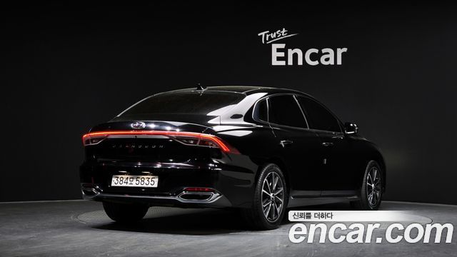 Hyundai Grandeur 2023 — photo 2