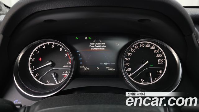 Toyota Camry 2018 — photo 11