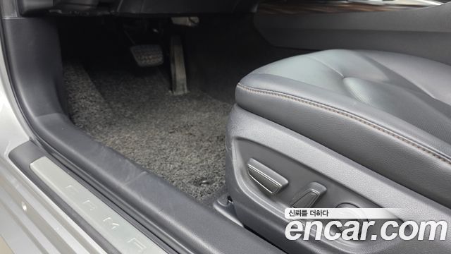 Toyota Camry 2018 — photo 23