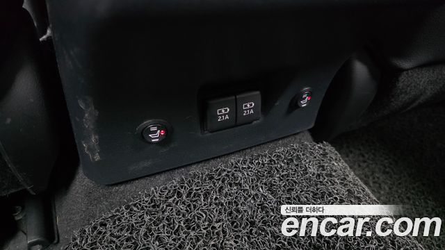 Toyota Camry 2018 — photo 24
