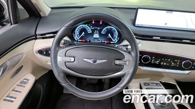 Genesis GV70 2021 — photo 13