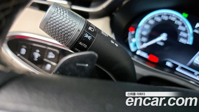 Genesis GV70 2021 — photo 20