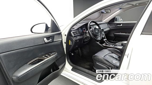Kia K5 2016 — photo 13