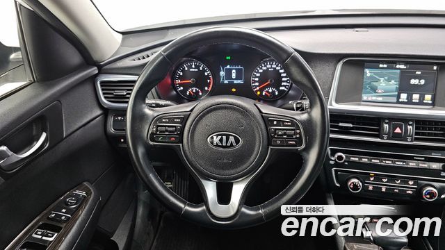 Kia K5 2016 — photo 20