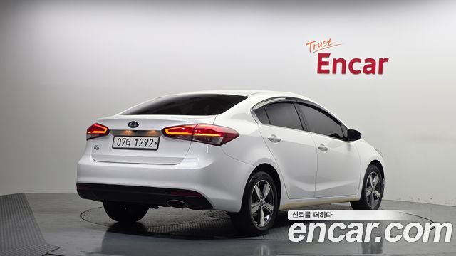 Kia K3 2018 — photo 2